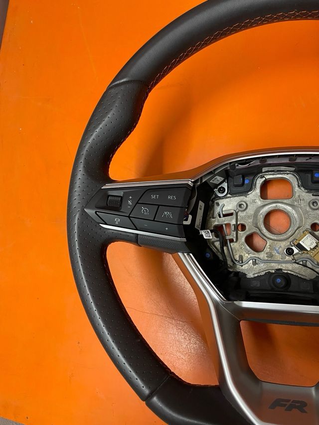Volante SEAT FR