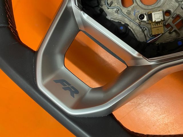 Volante SEAT FR