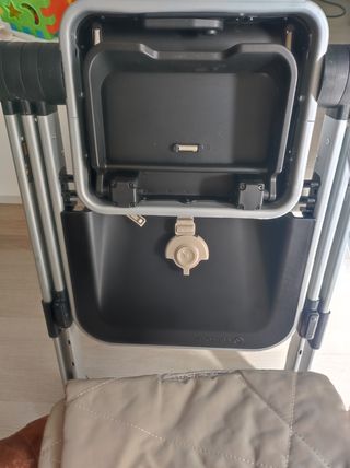 Trona Plegable marca Concord Spin.
