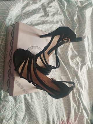 Tacones negros Tino Gonzalez