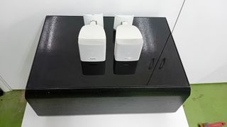 Sistema de altavoces con sub woofer Jamo/Bose