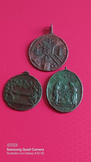 3 Medaglie antiche in metallo