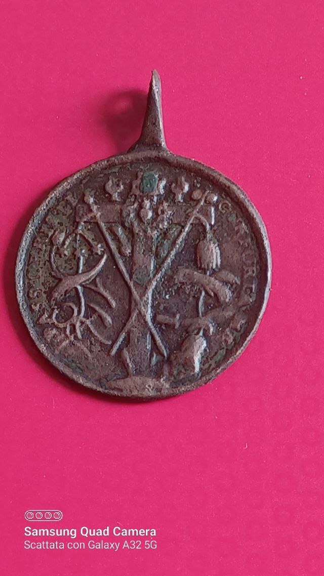 3 Medaglie antiche in metallo