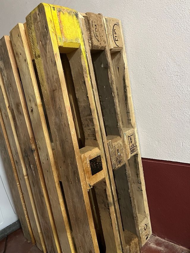 Palés europeos de madera usados