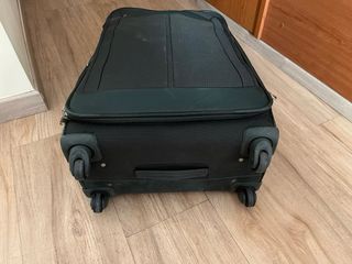 Maleta Samsonite VERDE OLIVA,RUEDAS NUEVAS
