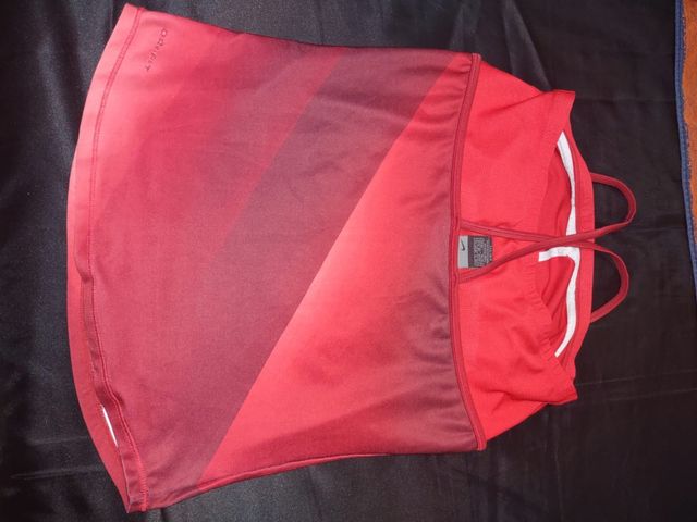 Canotta Nike rossa - sportiva