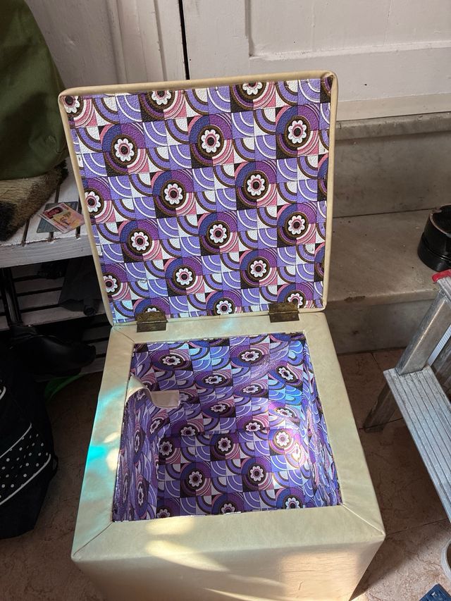 Taburete baúl beige - piel sintética