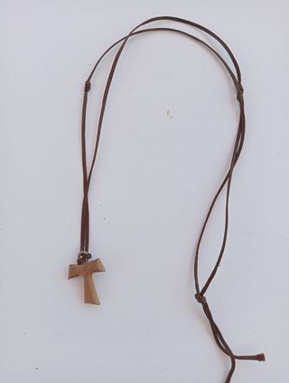 Collana Croce Tau Legno Marrone misura cm.2