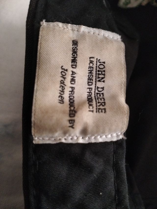 Gorra coleccionista John Deere 6020