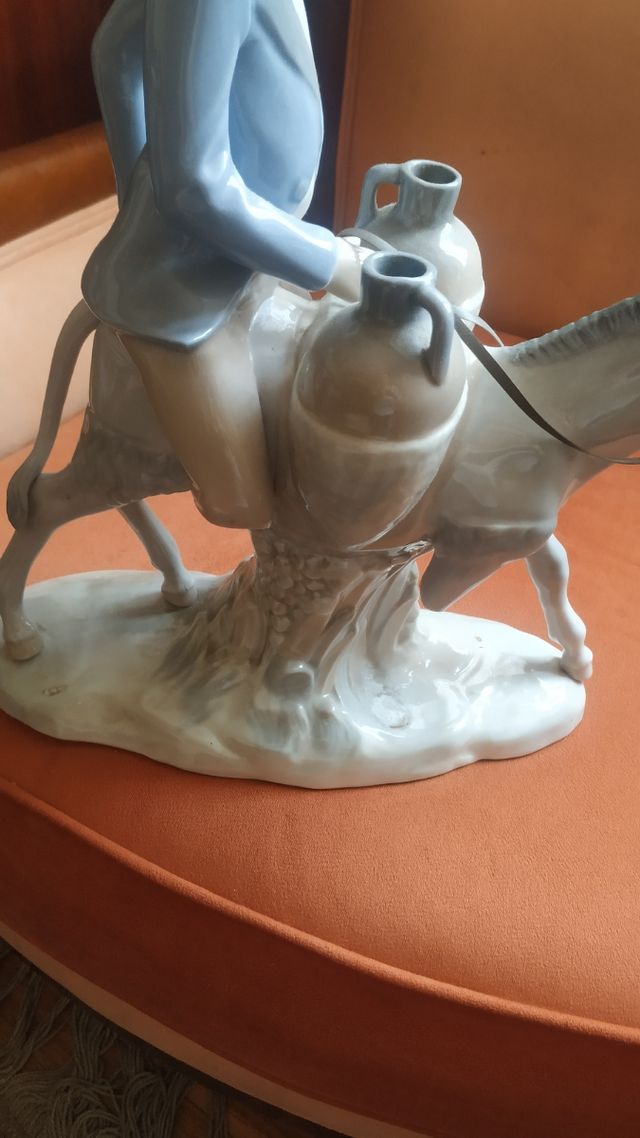 Figura porcelana: Burro aguador