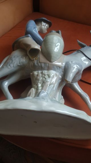 Figura porcelana: Burro aguador