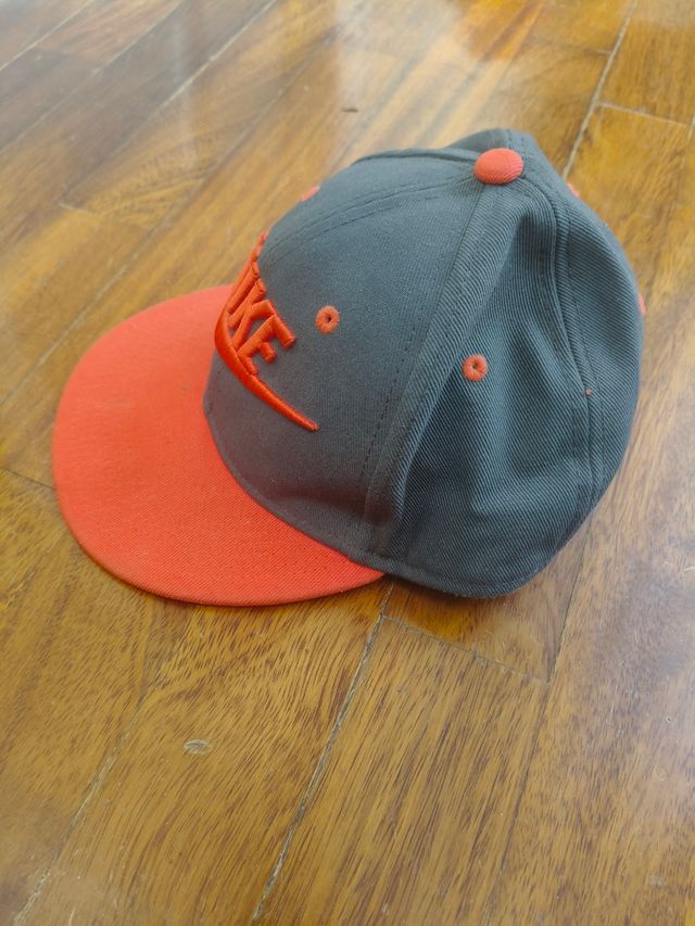 Gorra Nike Snapback - Roja & Gris
