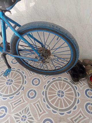 Bicicleta BMX azul