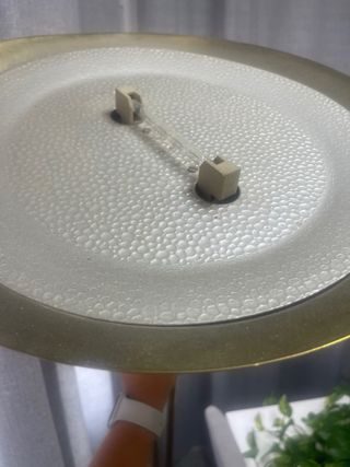 Lámpara de pie dorada