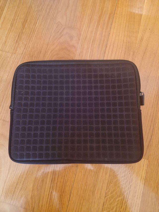 Funda tablet Antonio Miro