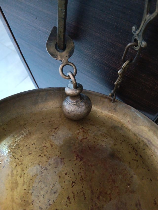 Balanza romana antigua latón