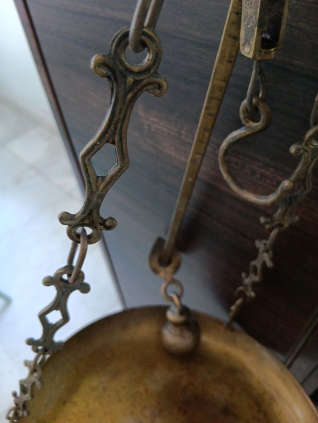 Balanza romana antigua latón