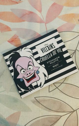 Paleta sombras Villanas  Mad Beauty