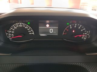Peugeot 2008 Allure Pack BlueHDI 81kW (110CV)