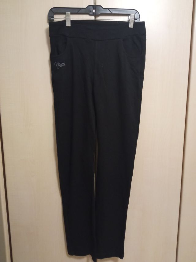 Pantalón deportivo negro