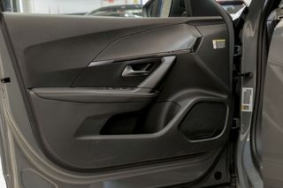 Peugeot 2008   N Allure Hybrid 136 eDCS6 