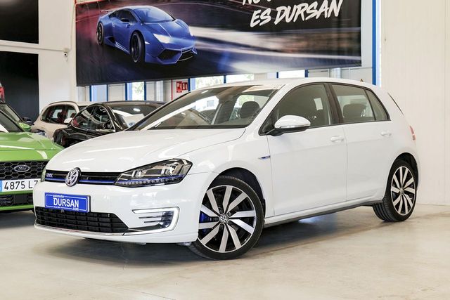 Volkswagen Golf   1.4 TSI DSG GTE 