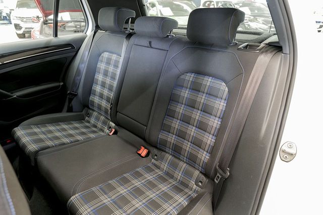 Volkswagen Golf   1.4 TSI DSG GTE 