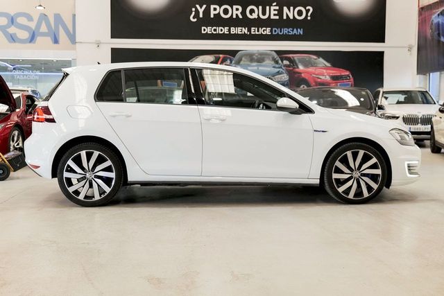 Volkswagen Golf   1.4 TSI DSG GTE 