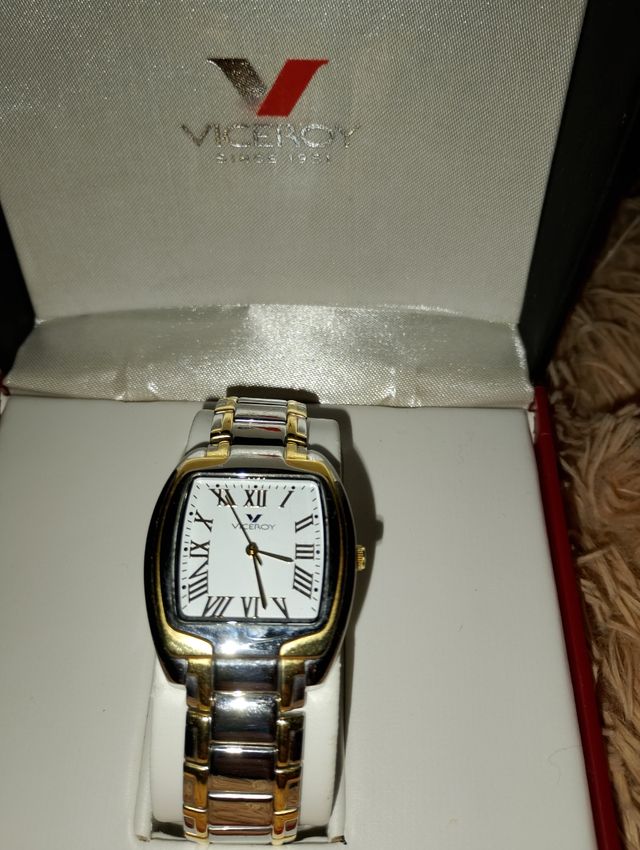 Reloj Viceroy dorado y plateado