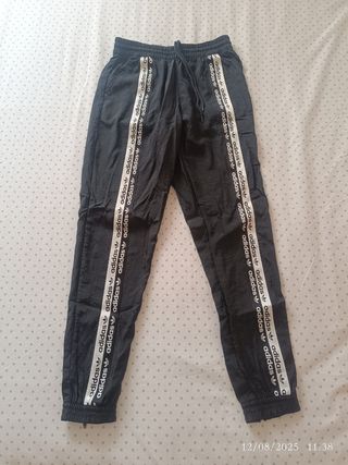 Pantalón Adidas Negro
