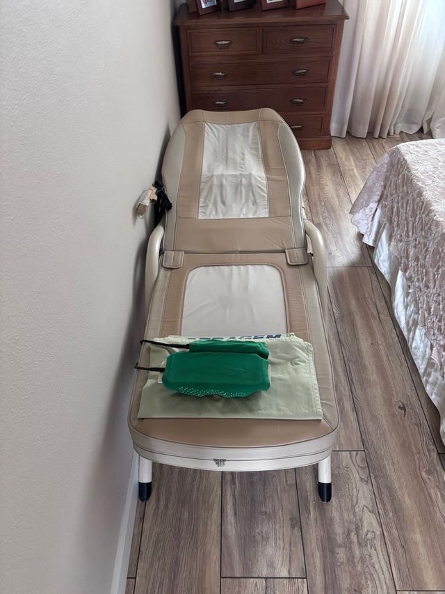 Camilla de masajes CERAGEM