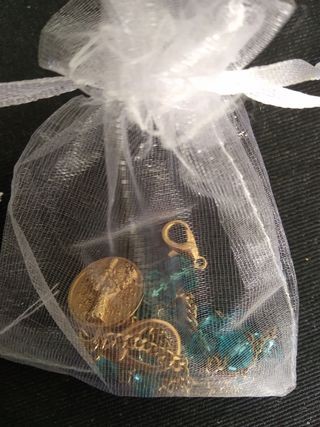  Porta abanicos   dorado y turquesa perlas también