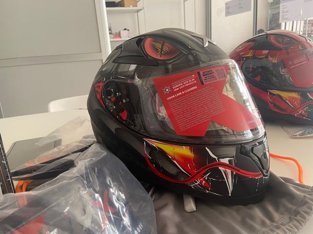 Casco integral Apex Venomous con visera oscura new