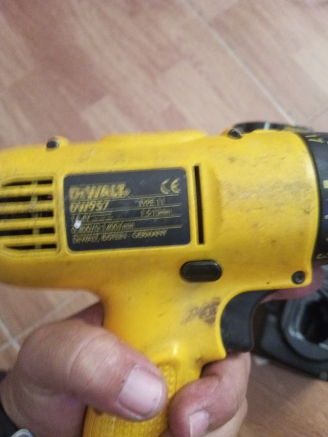 Taladro Dewalt de bateria