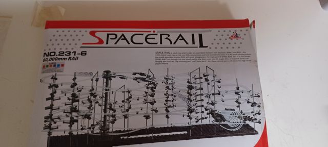 Montaña rusa de bolas SpaceRail Nivel 6