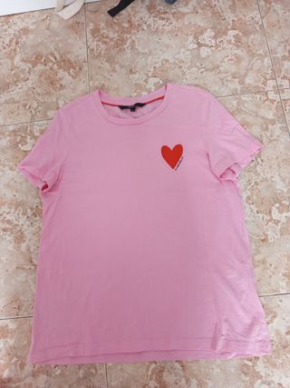Camiseta rosa manga corta con corazón bordado - XS