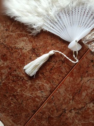 Abanico plumas blanco boda