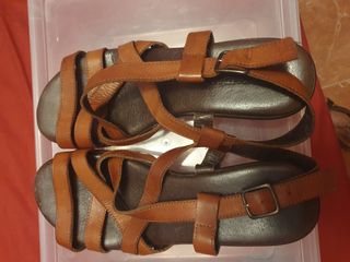 Sandalias Piel Marrón