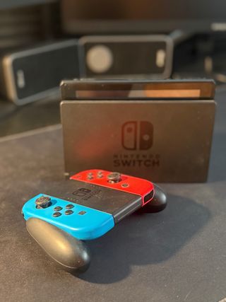 Nintendo Switch - Consola y mando