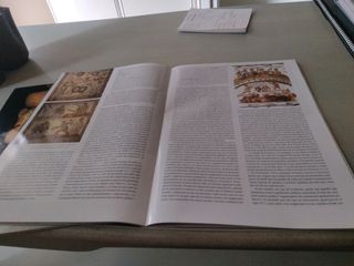 Revistas de  Arqueología Desperta Ferro y libro.