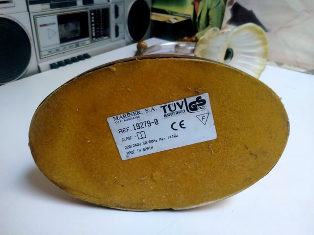 Bonita Lampara sobremesa MARINER