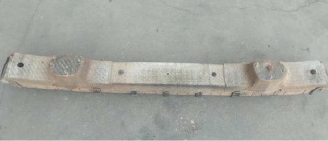 Traviesa paragolpes BMW M3 E46 kevlar. 