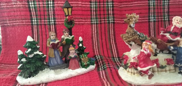 Lote 3 de decoraciones navideñas de resina