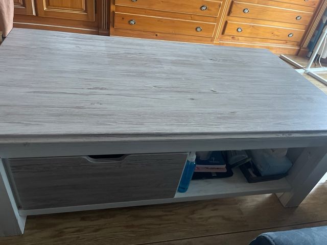 Mesa de salón - madera blanca