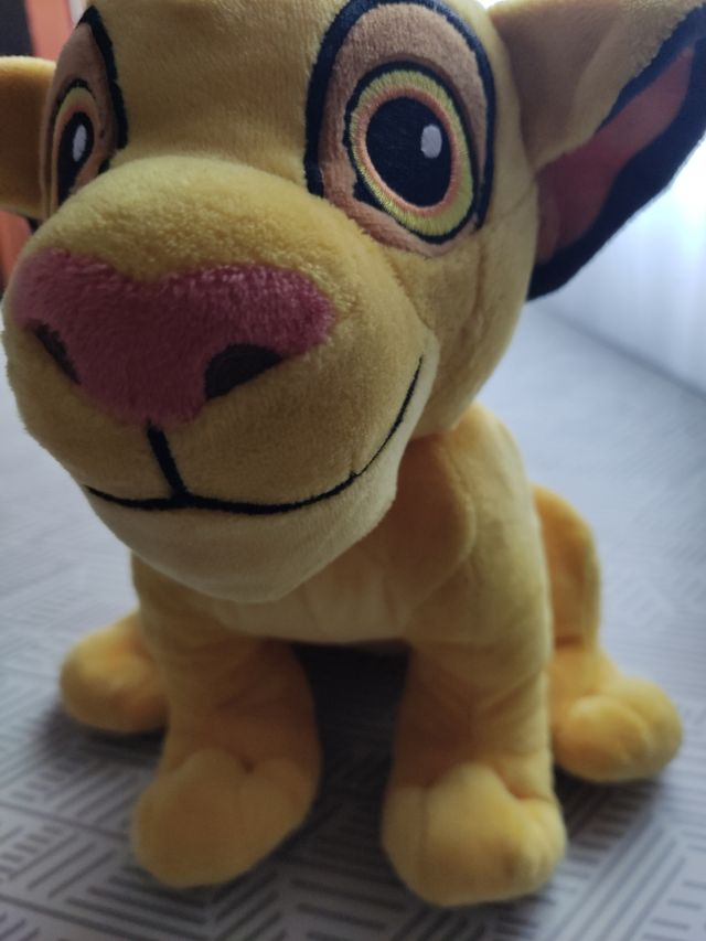 Peluche Rey León Simba rugiente
