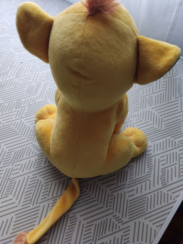 Peluche Rey León Simba rugiente