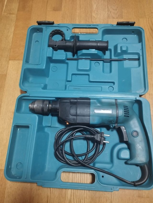 Taladro percutor Makita HP2031