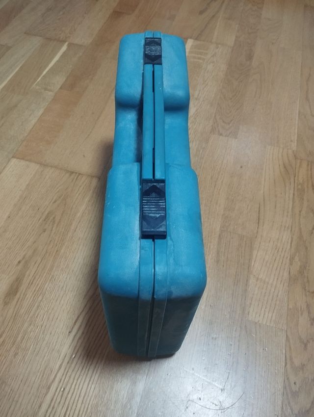 Taladro percutor Makita HP2031