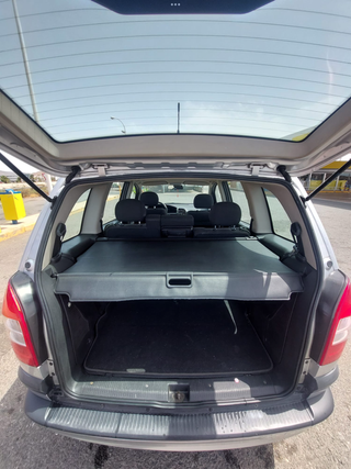 Opel Zafira 2003 (para repuestos)