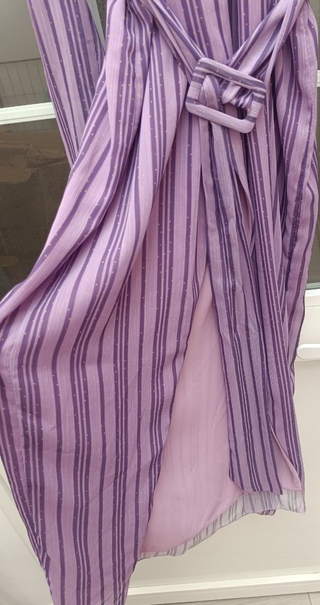 Vestido midi morado a rayas